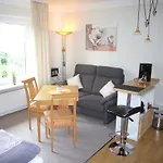 Klara Aparthotel 3*